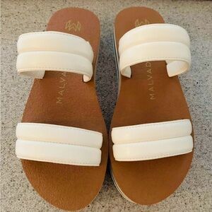 Malvados Women's White Sandals